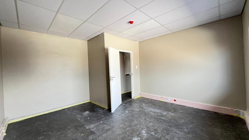 To Let commercial Property for Rent in Killarney Gardens Western Cape